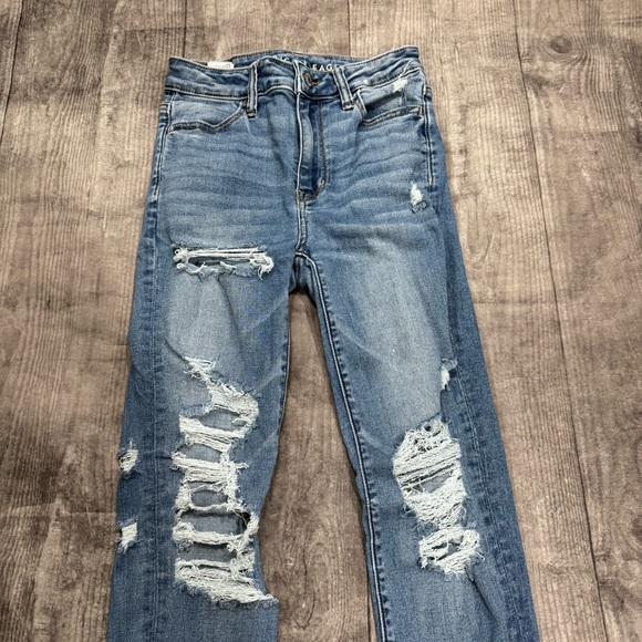 American Eagle “Next Level Stretch” Super Hi-Rise Jegging Distressed Jeans - Picture 3 of 6